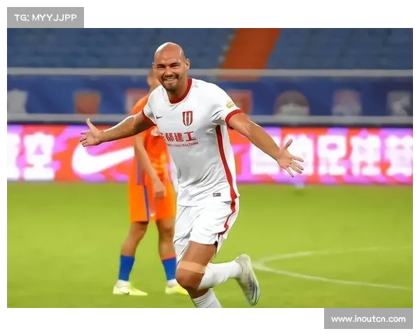 成都二转引外援未成主力 引发球队战略调整讨论 成都二转引外援未成主力 引发球队战略调整讨论